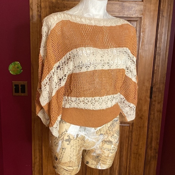 Kerisma Lightweight camel Creme open Knit Sweater Kimono Oversized sleeve M/L - Picture 9 of 9